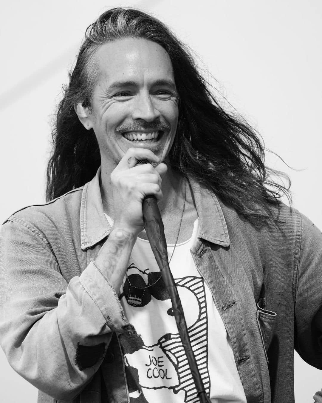 Snoopy - Brandon Boyd (Incubus) Viña 2025 (Manga Larga)
