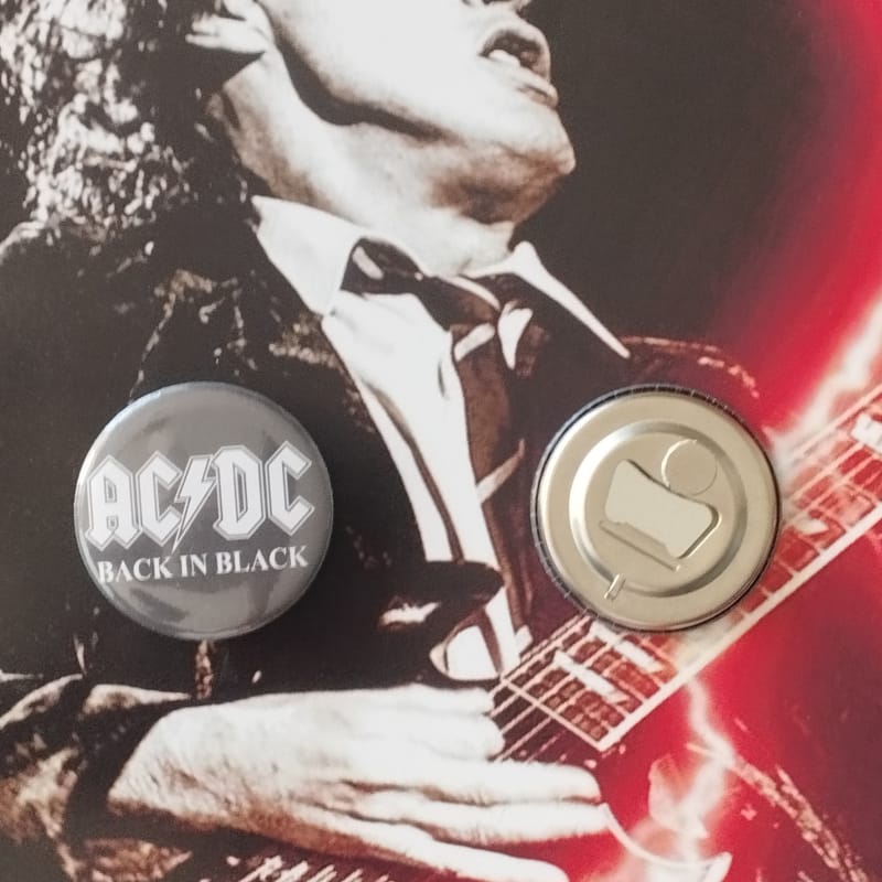 Chapa destapador imán de AC/DC Back in Black