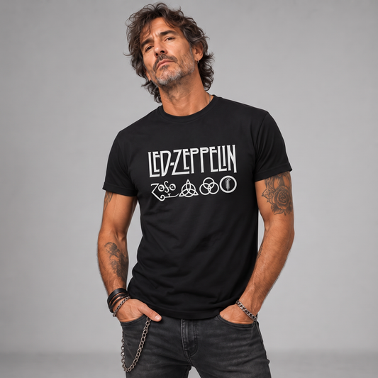 Modelo con la polera de Led Zeppelin de Poleras de Rock