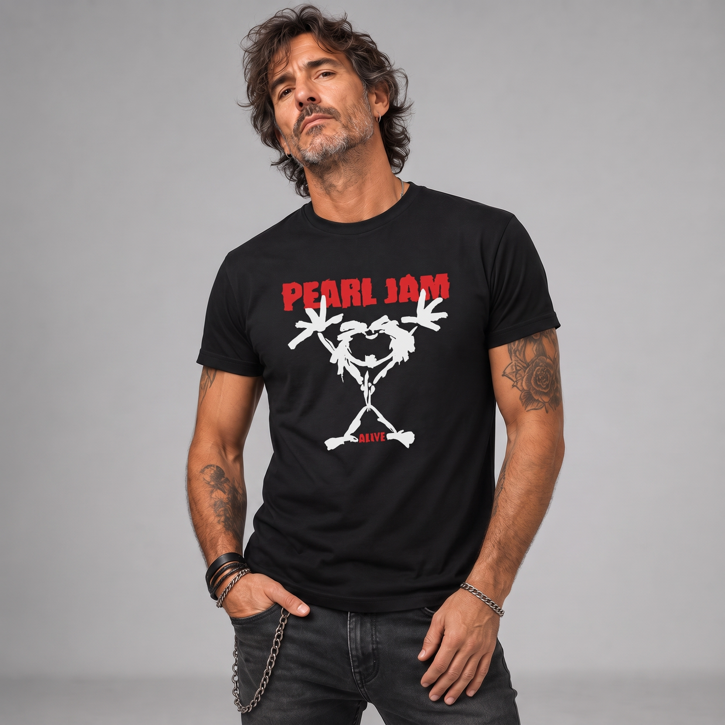 Modelo con la polera de Pearl Jam de Poleras de Rock