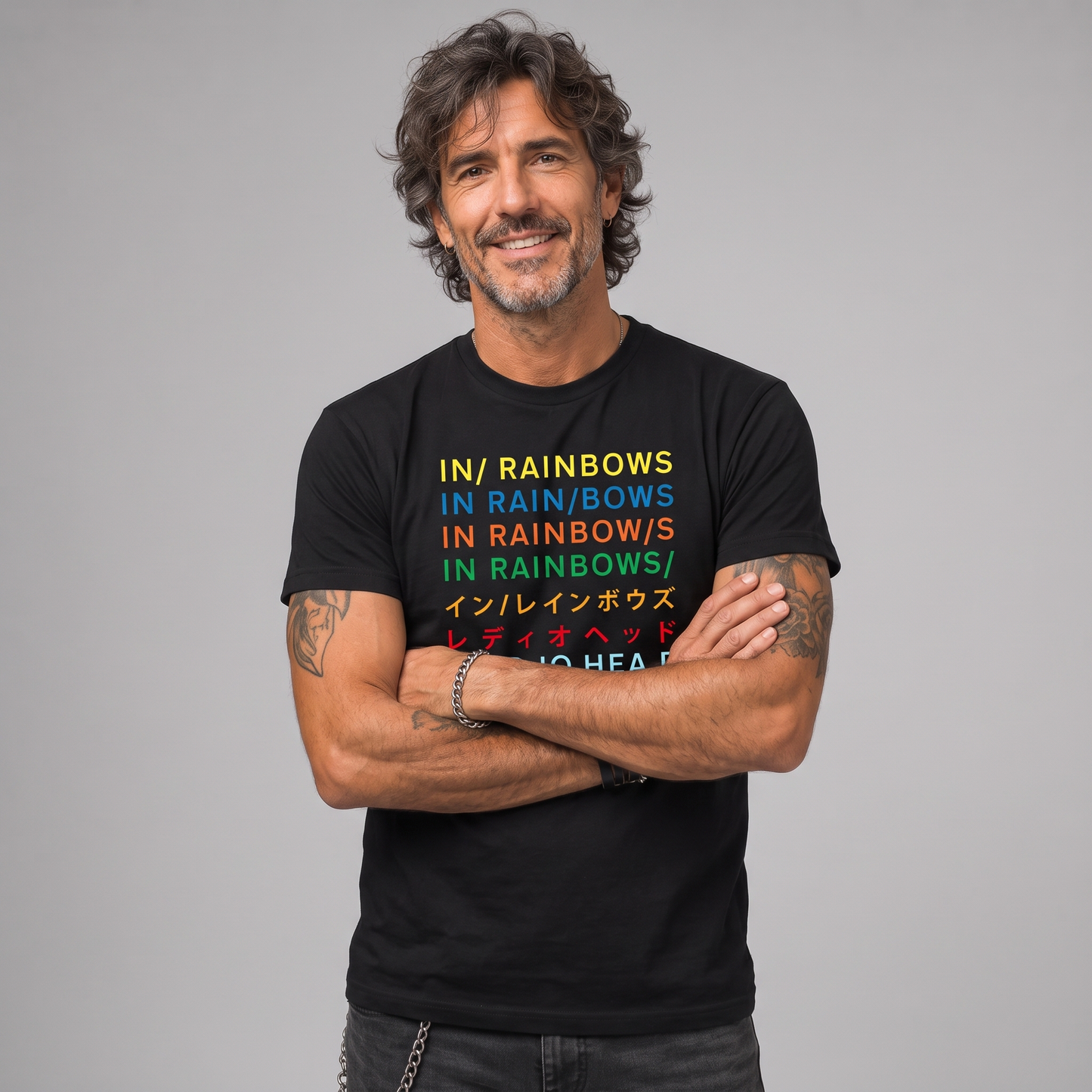 Modelo con la polera de Radiohead In Rainbows de Poleras de Rock