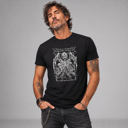 Modelo con la polera de Megadeth de Poleras de Rock